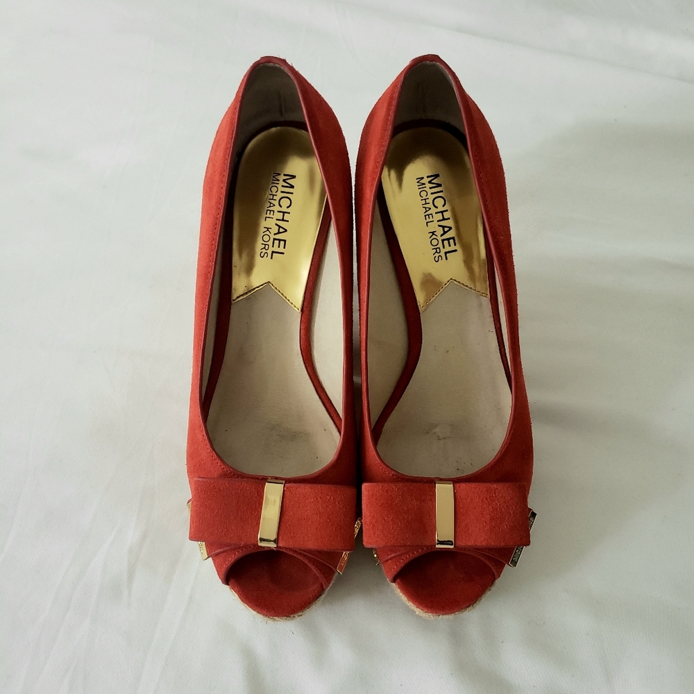 Michael Kors Platform Sandals - Picture 5 of 5